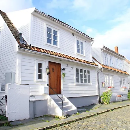 Saga Caves Straen Apartment