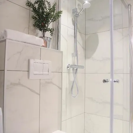 Saga Caves Straen アパート