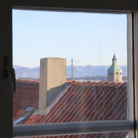 Apartment Saga Caves Straen