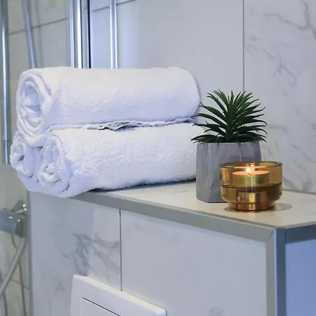 Saga Caves Straen Apartment *
